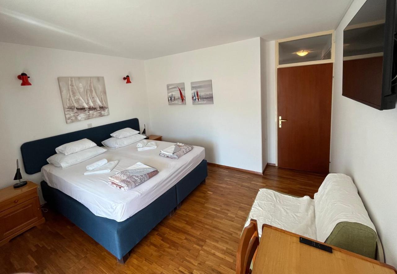 Apartments Suda Lumbarda Exterior photo