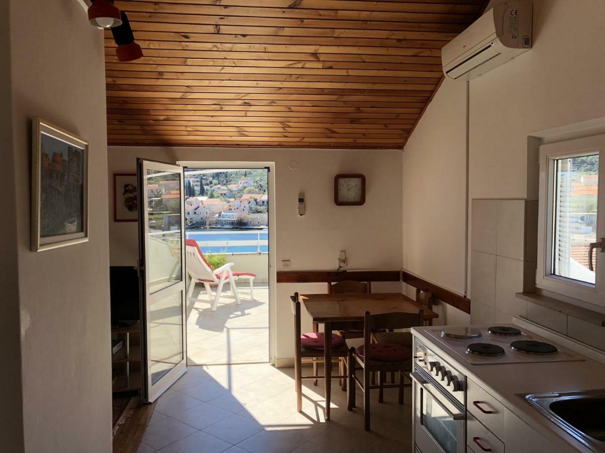 Apartments Suda Lumbarda Exterior photo